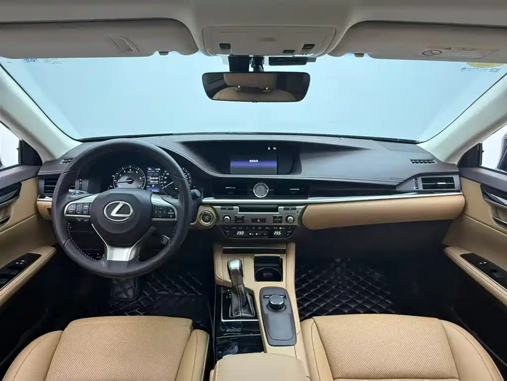 Lexus ES 2015 200 Elite Edition фото 4