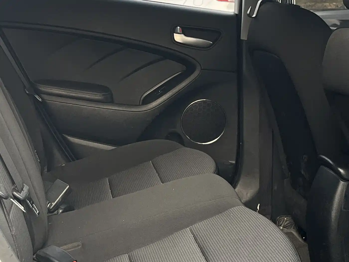 Kia K3 2016 1.6L Automatic GLS фото 5