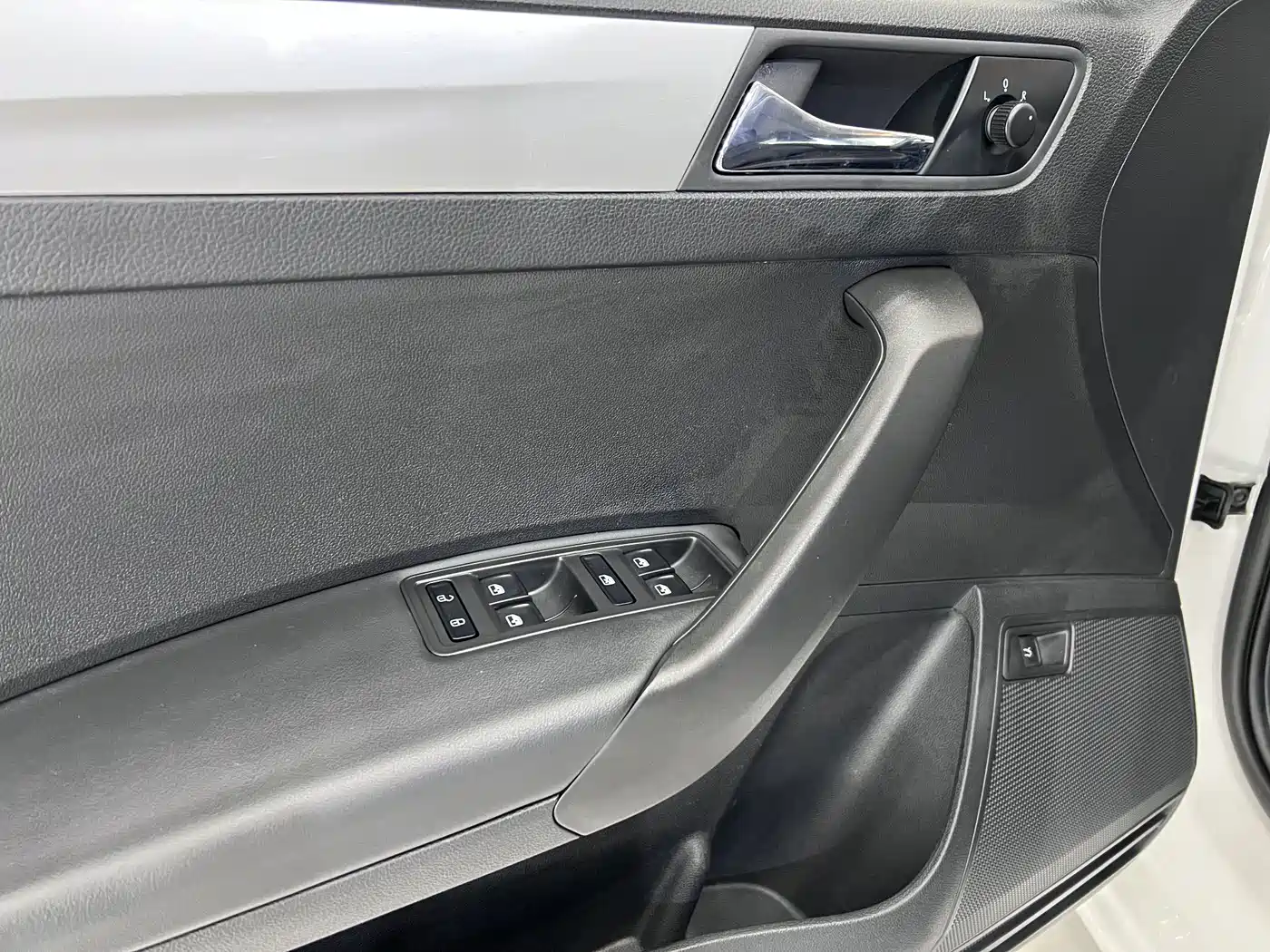 Škoda Rapid 2022 1.5L Automatic Comfort Edition фото 7