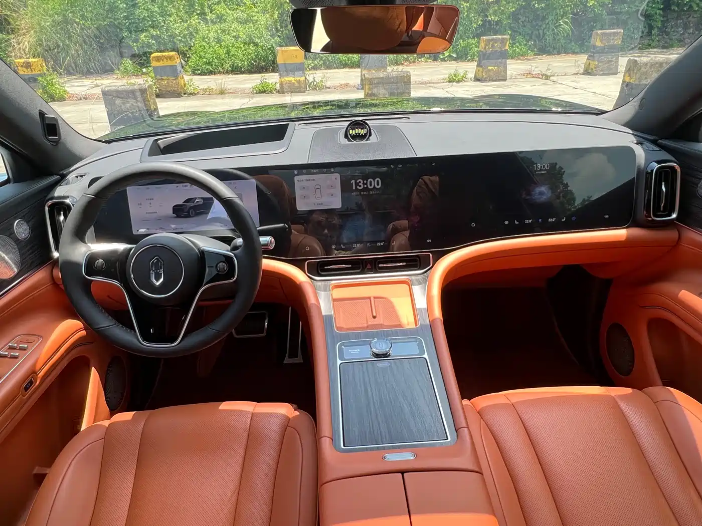 AITO Wenjie AITO M9 2024 Range Extender Ultra 52kWh 6-seater фото 8