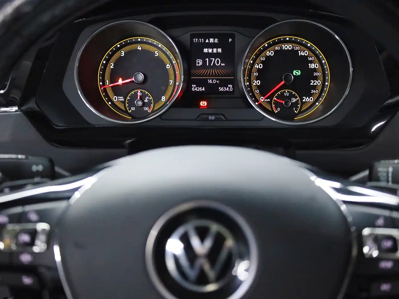 Volkswagen Tiguan L 2021 330TSI Automatic 2WD Smart фото 9