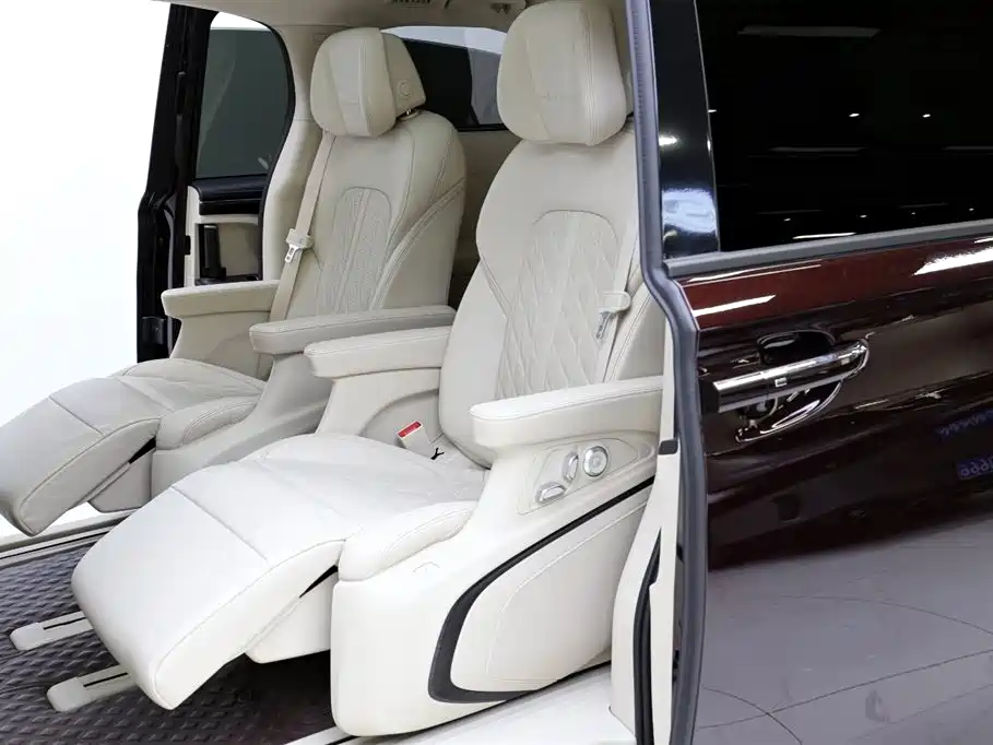 Buick GL8 2020 Avenir Six-Seat Elegance Edition фото 9
