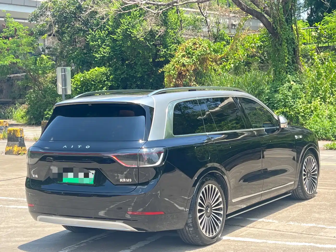 AITO Wenjie AITO M9 2024 Range Extender Ultra 52kWh 6-seater фото 10