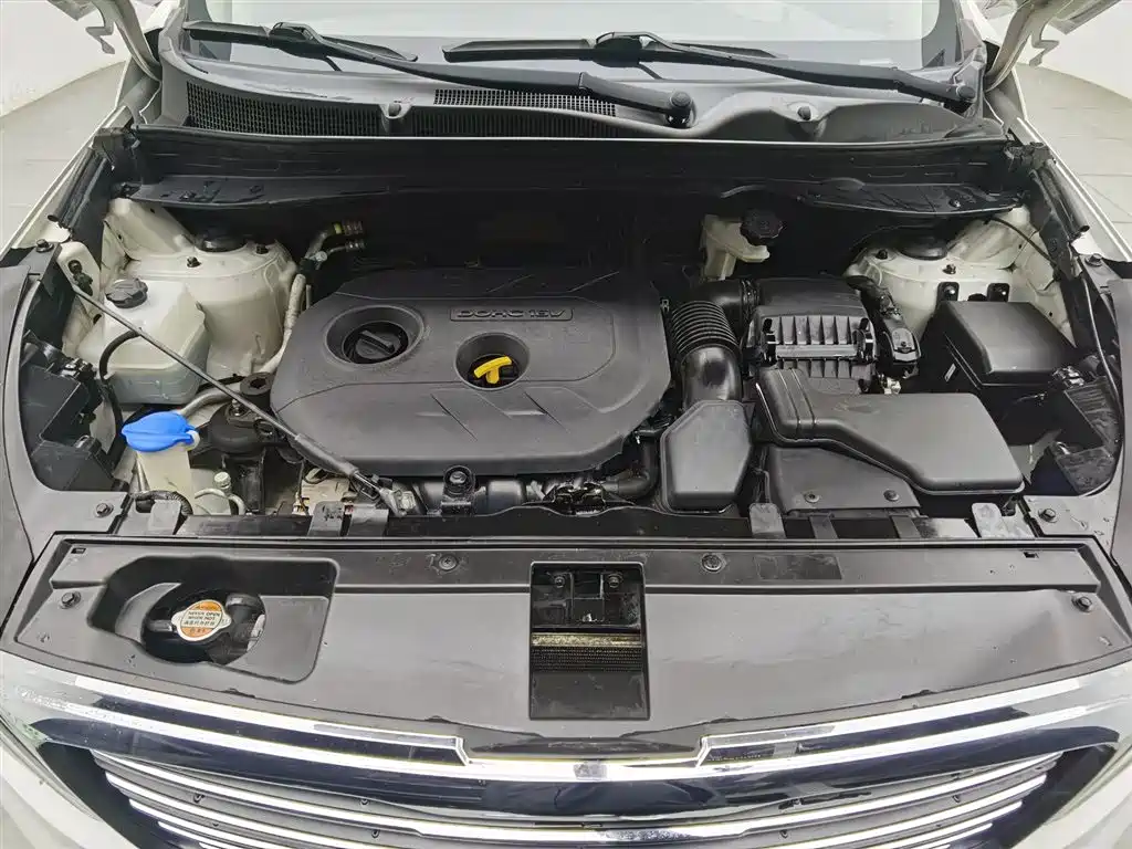 Kia Sportage 2015 2.0L Automatic 2WD GLS фото 6