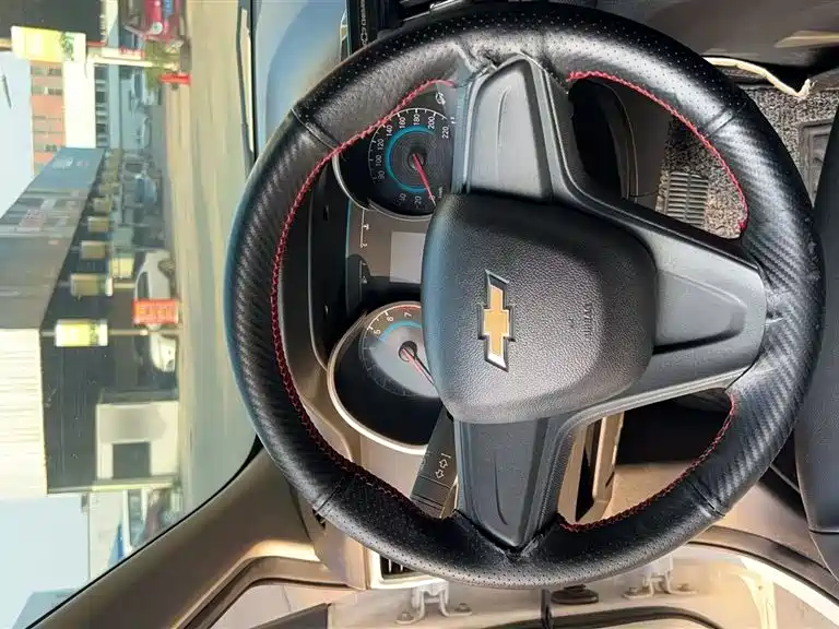 Chevrolet Cavalier 2018 320 Auto Enjoy Sunroof Edition фото 3