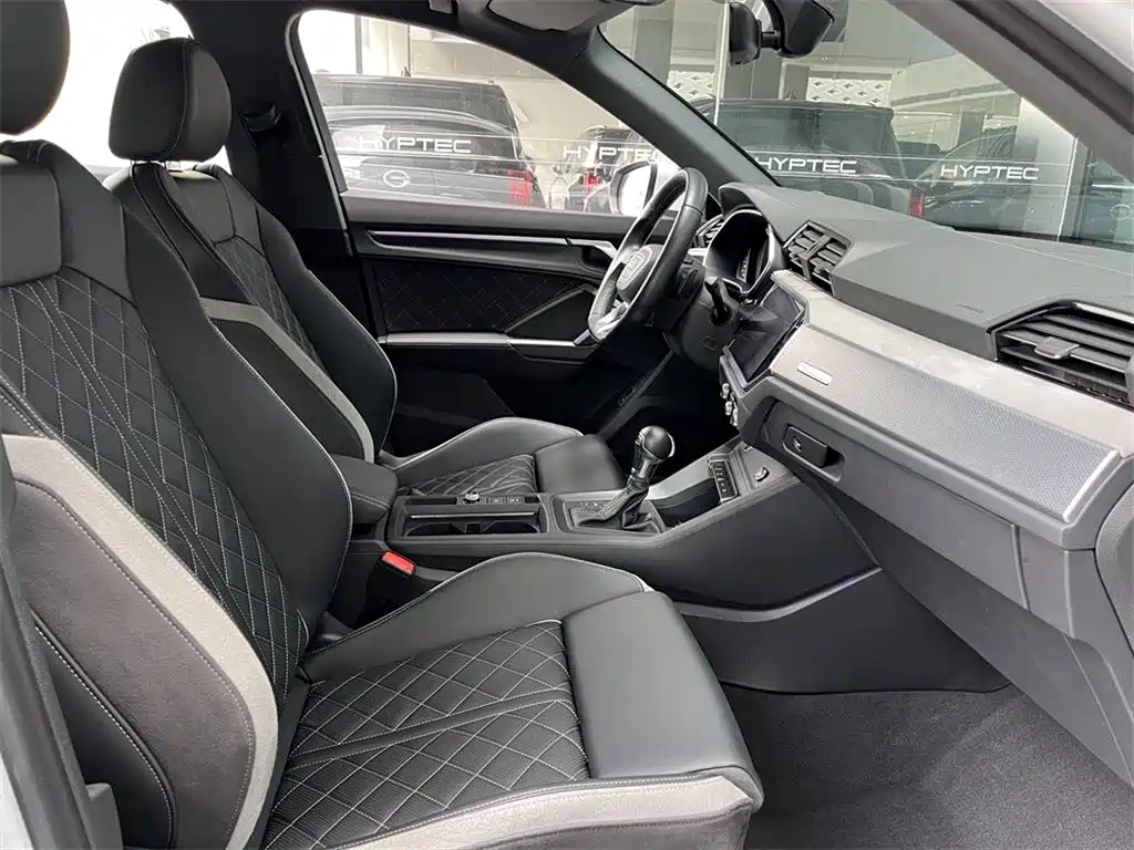 Audi Q3 2024 35 TFSI Fashion Elegance фото 11