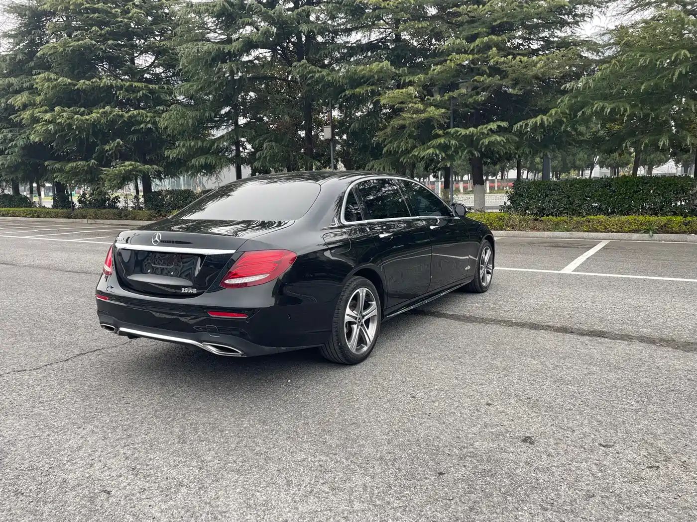 Mercedes-Benz E-Class 2016 E 200 L Sport Type фото 4