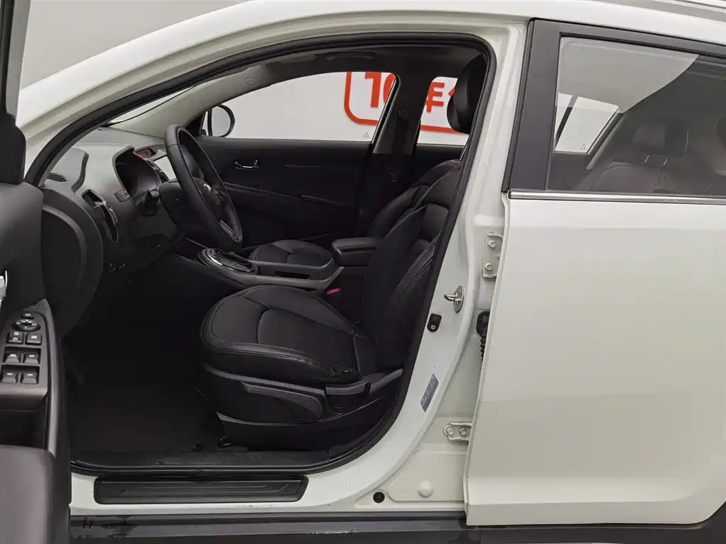 Kia Sportage 2015 2.0L Automatic 2WD GLS фото 10