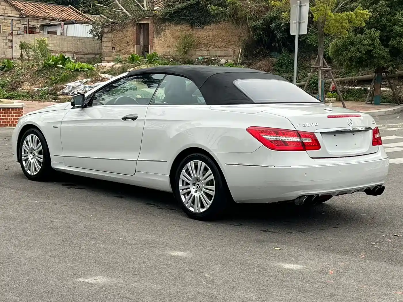 Mercedes-Benz E-Class (Import) 2011 E 260 CGI Convertible фото 7
