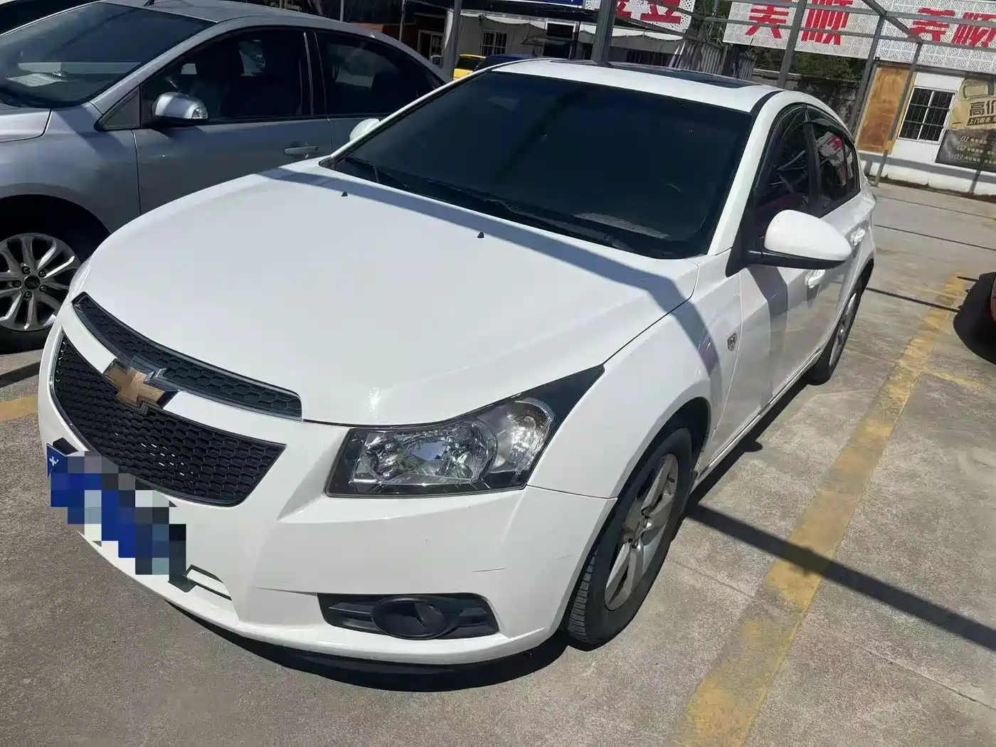 Chevrolet Cruze 2013 Hatchback 1.6L Manual Luxury
