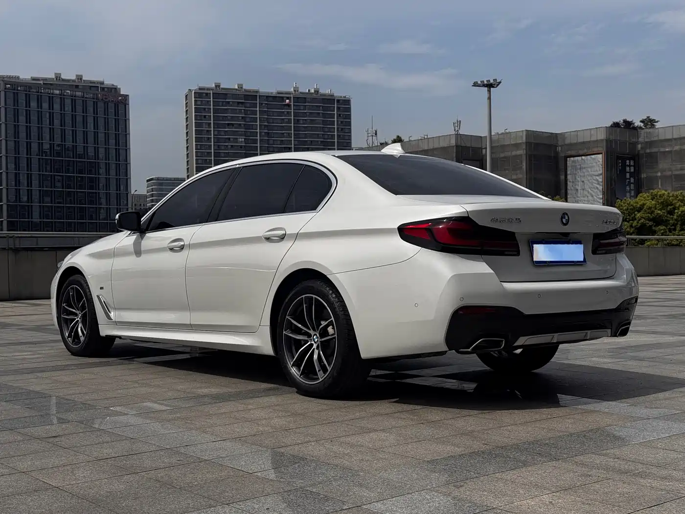 BMW 5 Series 2022 525Li Luxury Package фото 7