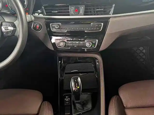 BMW X1 2020 sDrive20Li Premium Edition фото 7