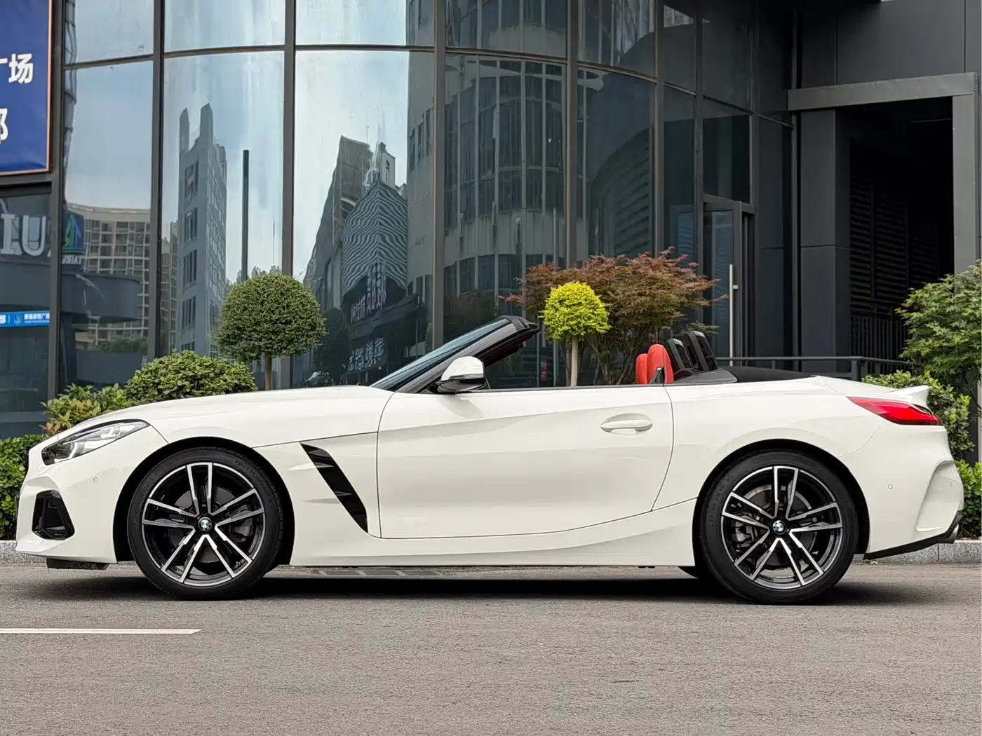 BMW Z4 2024 2023 sDrive 25i M Sport Package