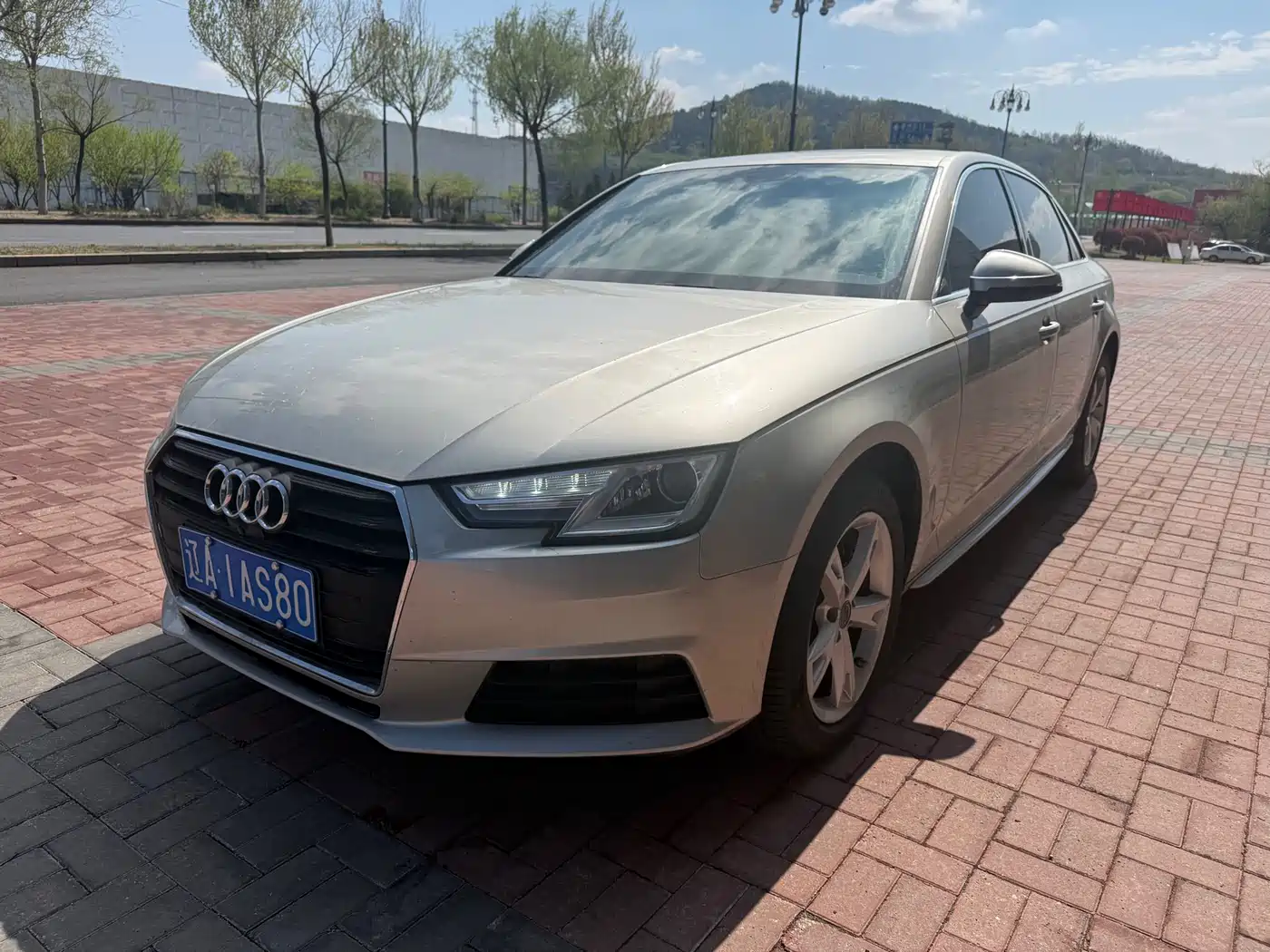 Audi A4L 2017 40 TFSI Progressive