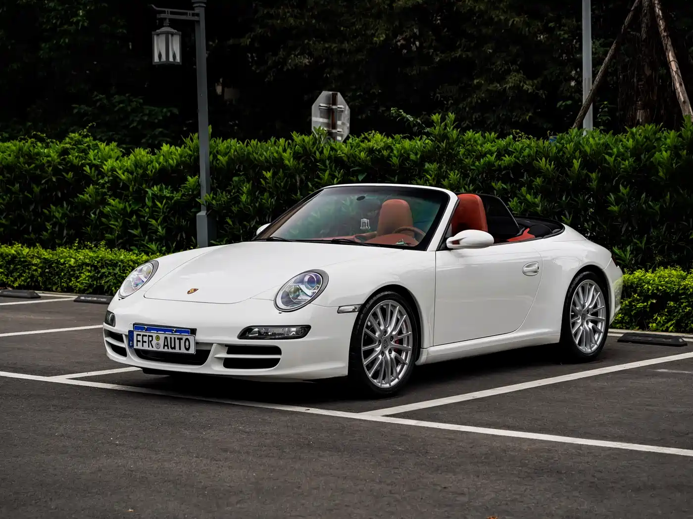 Porsche 911 2006 Carrera S Cabriolet MT 3.8L