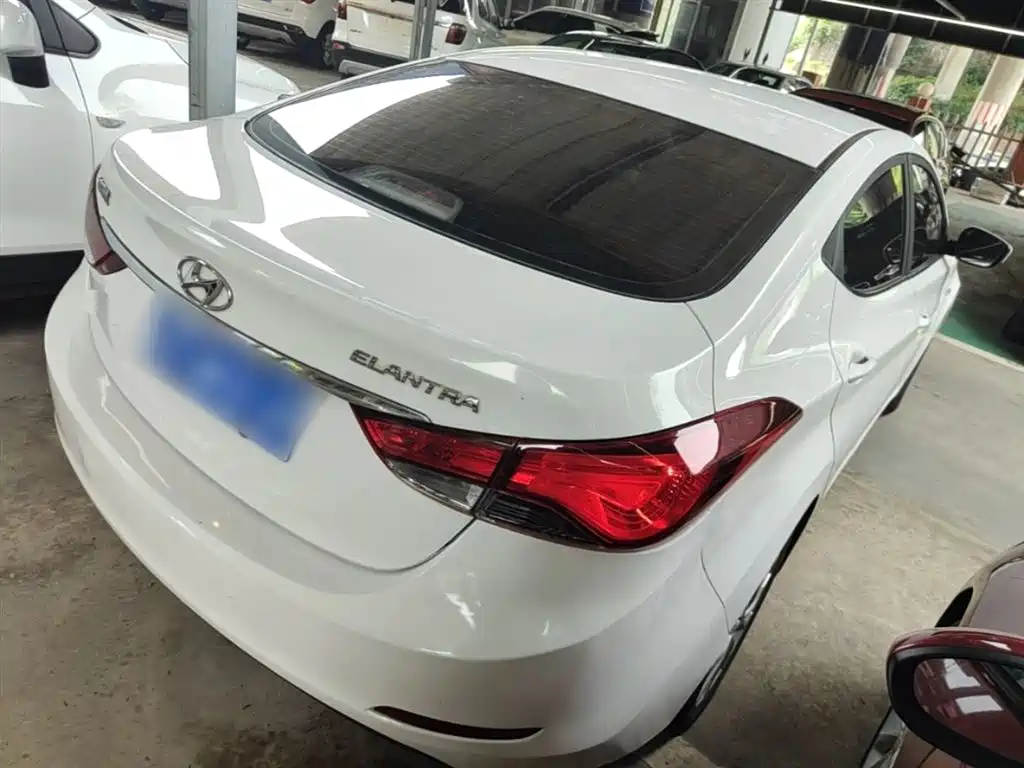 Hyundai Langdong 2016 1.6L Automatic Smart Edition фото 7