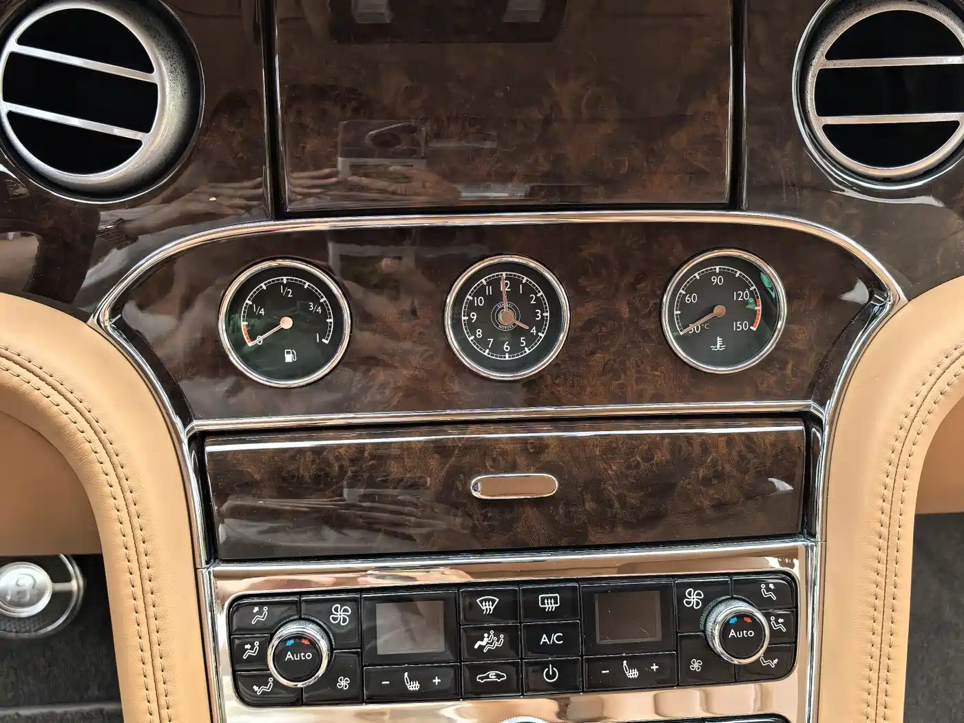 Фото 29 - Bentley Mulsanne