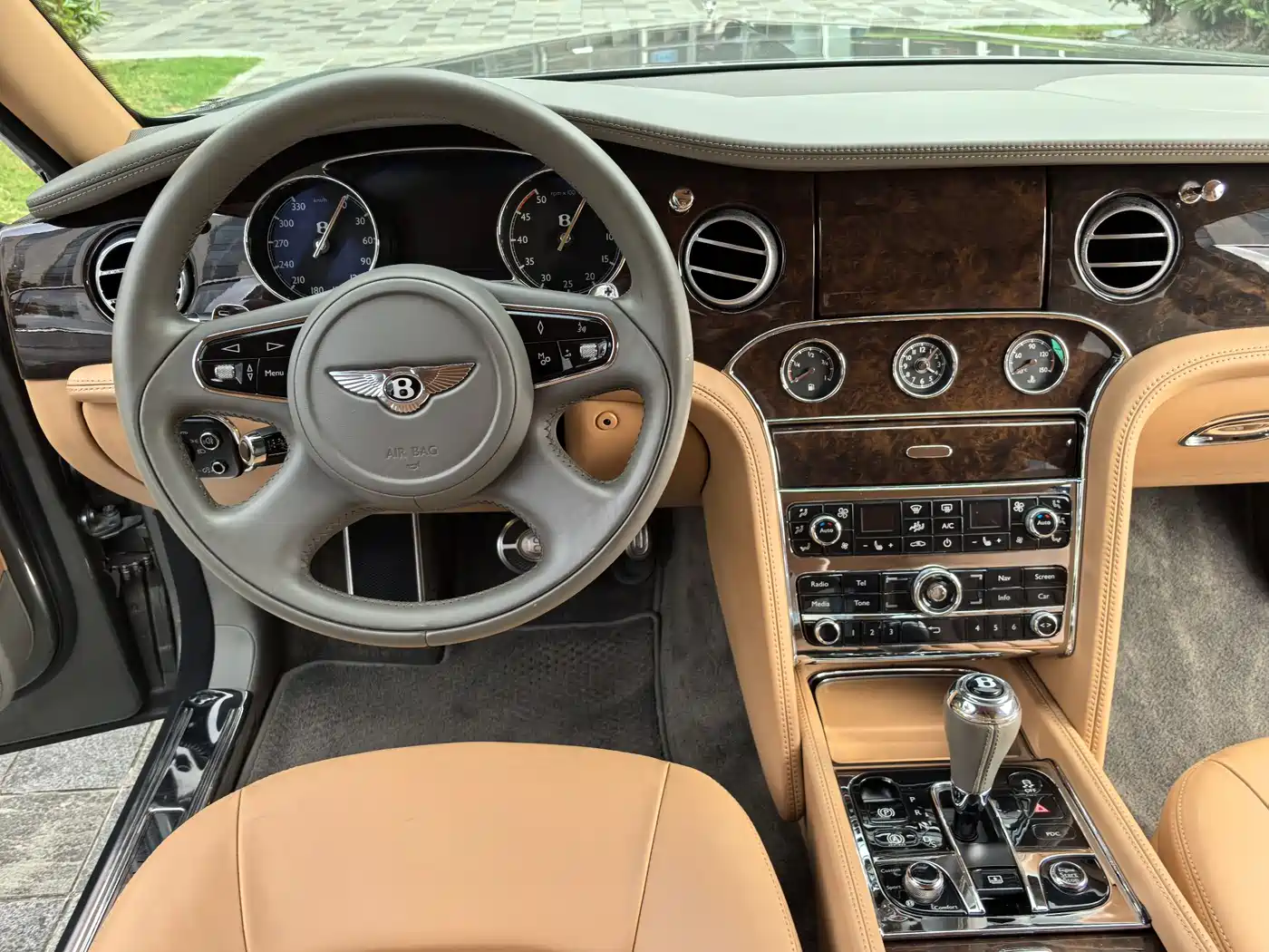 Фото 43 - Bentley Mulsanne