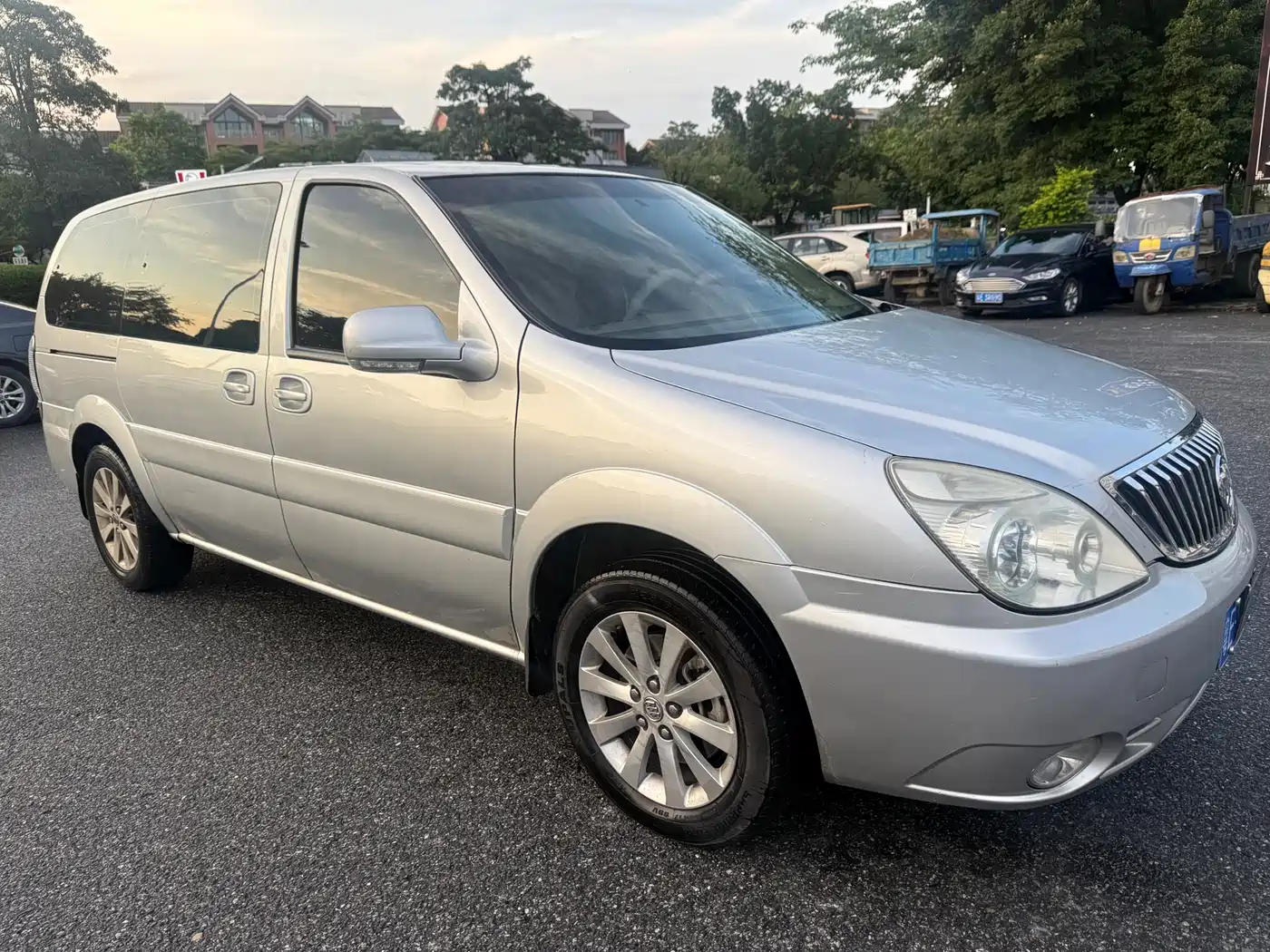Buick GL8 2014 2.4L Classic Edition фото 3