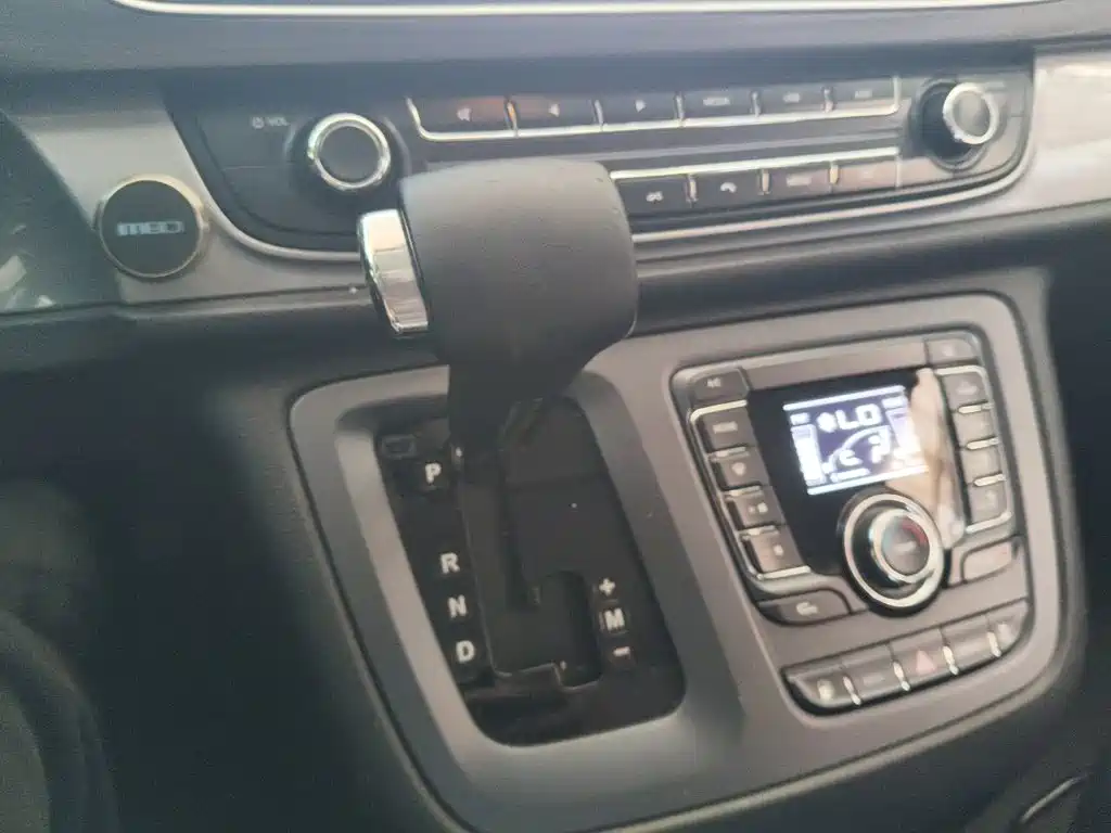 SAIC Maxus Maxus G10 2019 2018 PLUS 2.0T Automatic Elite Edition