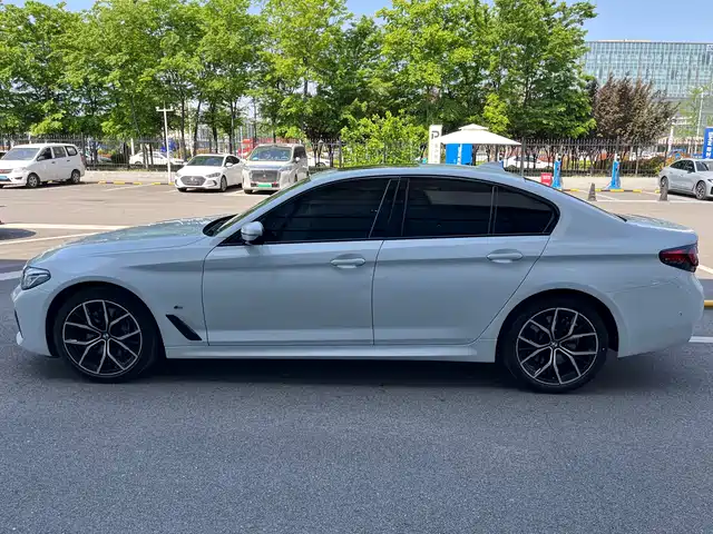 BMW 5 Series (Import) 2022 530i M Sport Package — фото 4