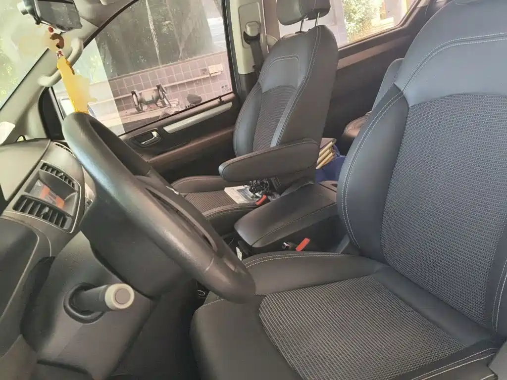 SAIC Maxus Maxus G10 2019 2018 PLUS 2.0T Automatic Elite Edition