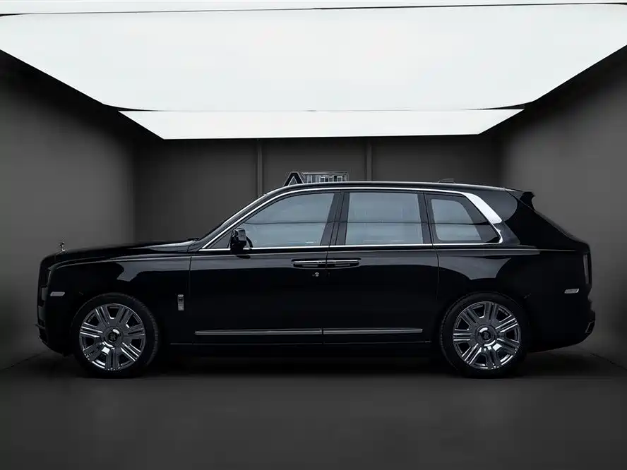 ROLLS-ROYCE CULLINAN