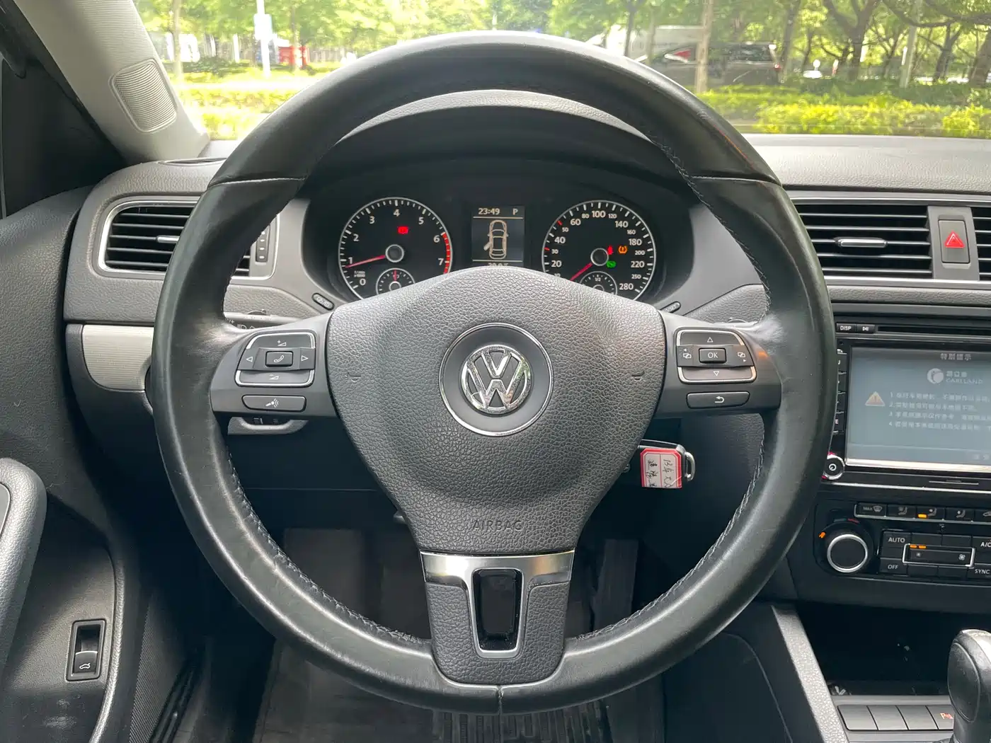 Volkswagen Sagitar 2014 1.4TSI Automatic Luxury фото 16