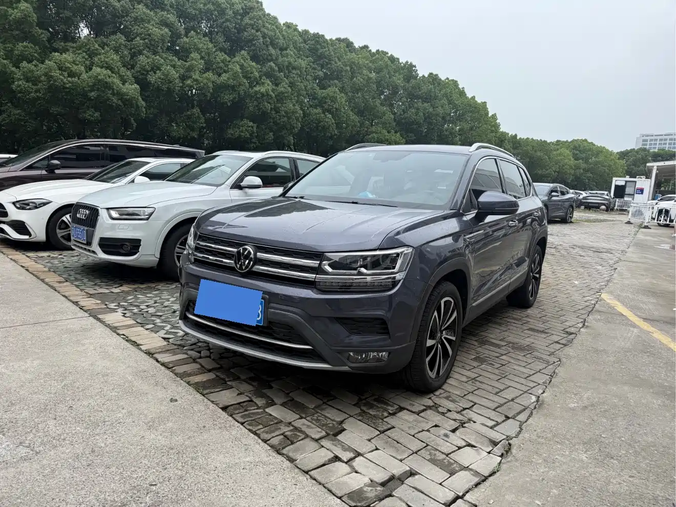 Volkswagen Tharu 2021 330TSI 4WD Flagship