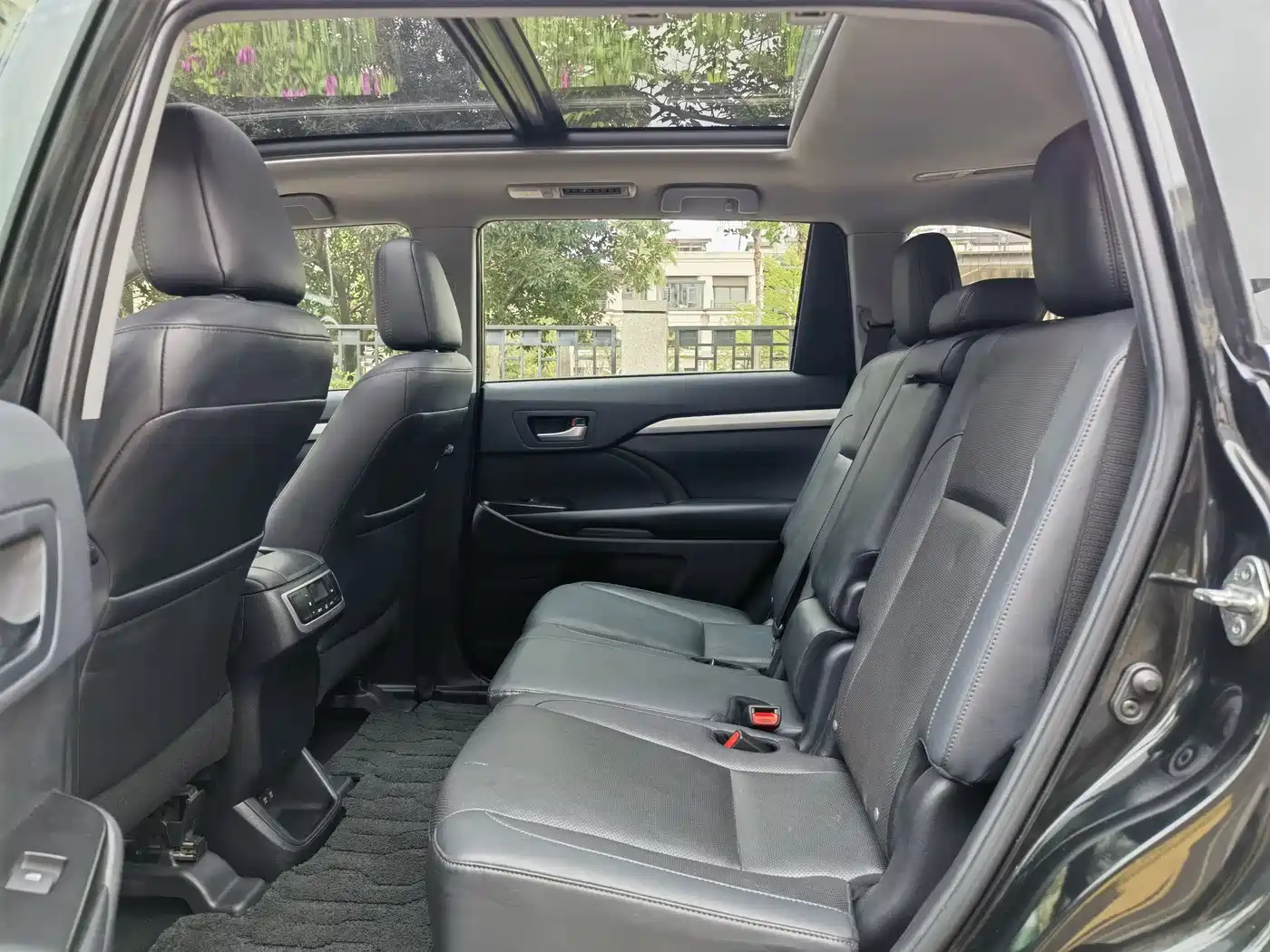 Toyota Highlander 2018 2.0T 4WD Luxury 7-seater China VI фото 14