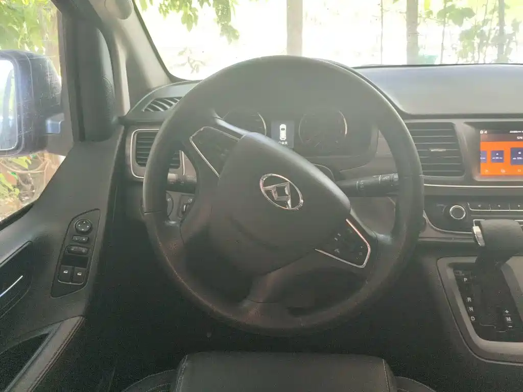 SAIC Maxus Maxus G10 2019 2018 PLUS 2.0T Automatic Elite Edition