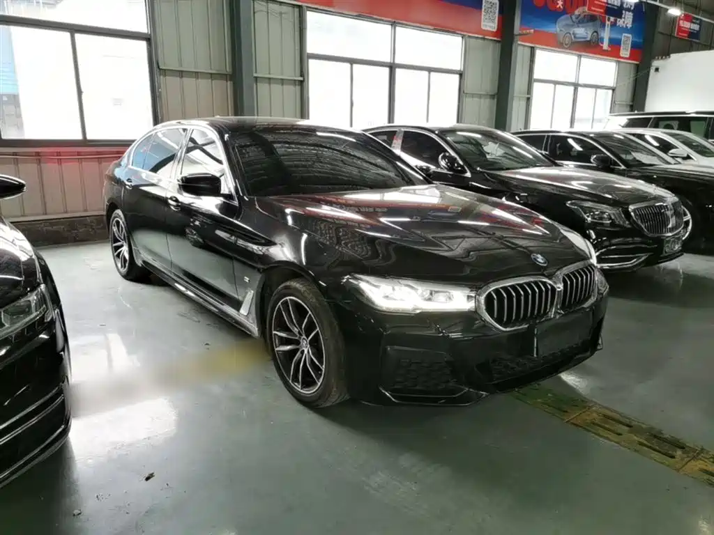 BMW 5 Series 2022 Model Second Facelift 525Li M Sport Package фото 4