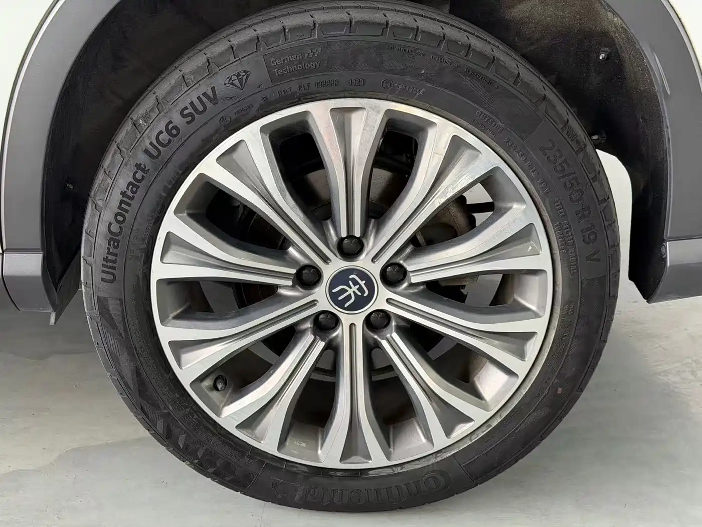 BYD Song Pro New Energy 2019 EV High Power Long Range Flagship фото 4
