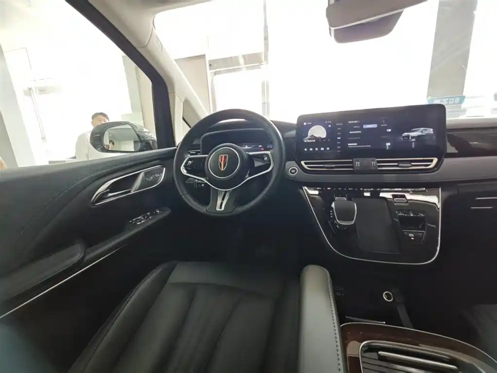 Hongqi HQ9 PHEV 2024 Model 2.0T AWD Luxury Edition фото 4