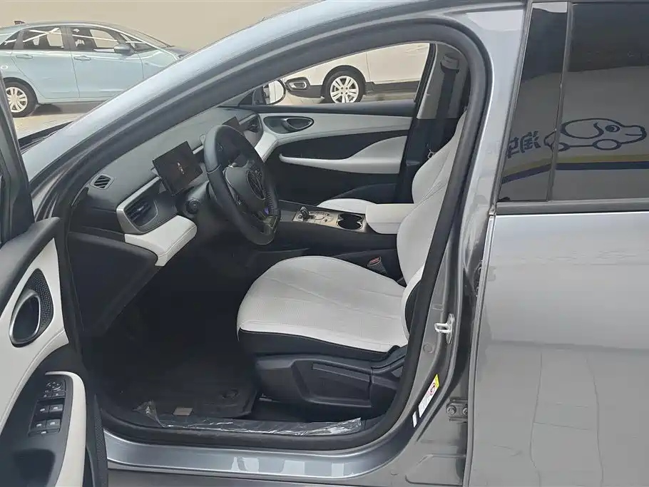 BYD Hai Bao 05 DM-i 2025 DM-i Smart Drive Edition 55KM Luxury фото 9