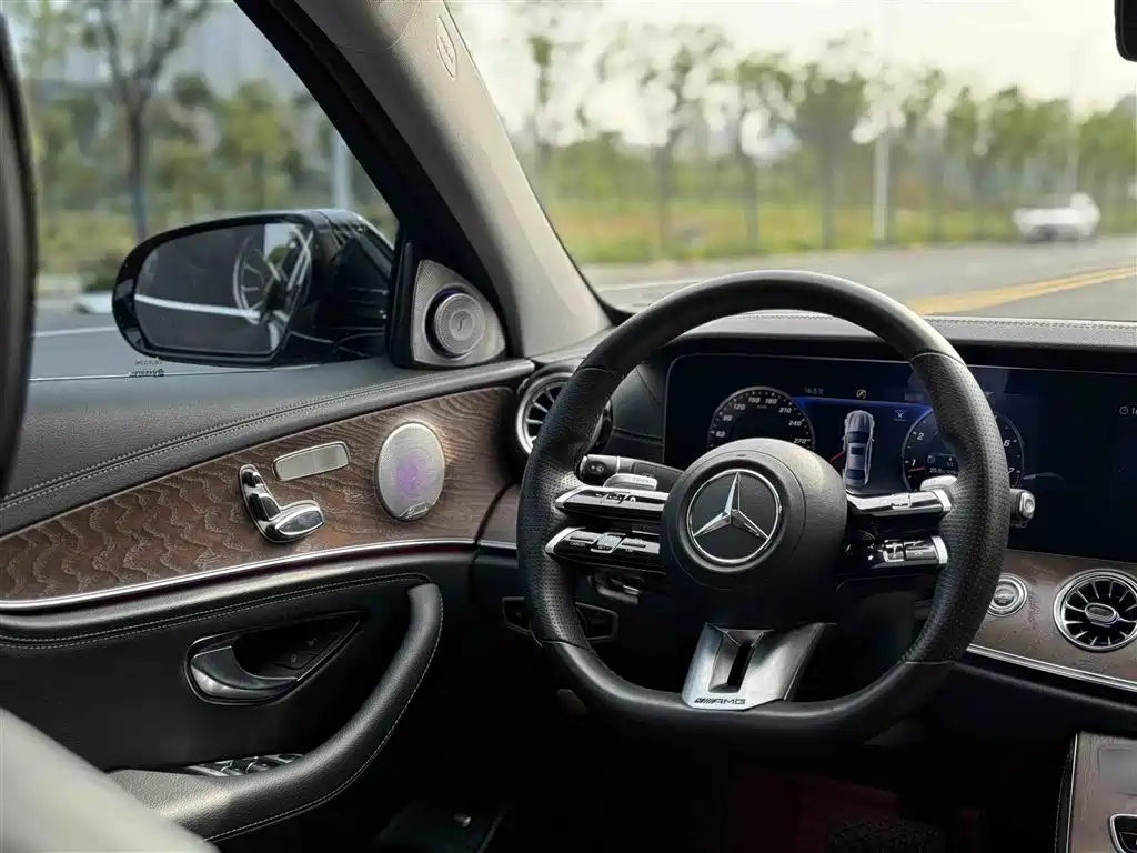 Mercedes-Benz E-Class 2018 E 200 L фото 13