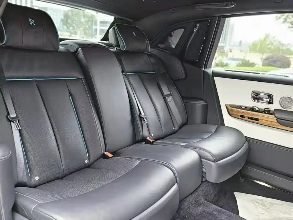 Rolls-Royce Phantom 2024 Long Wheelbase Series II фото 4