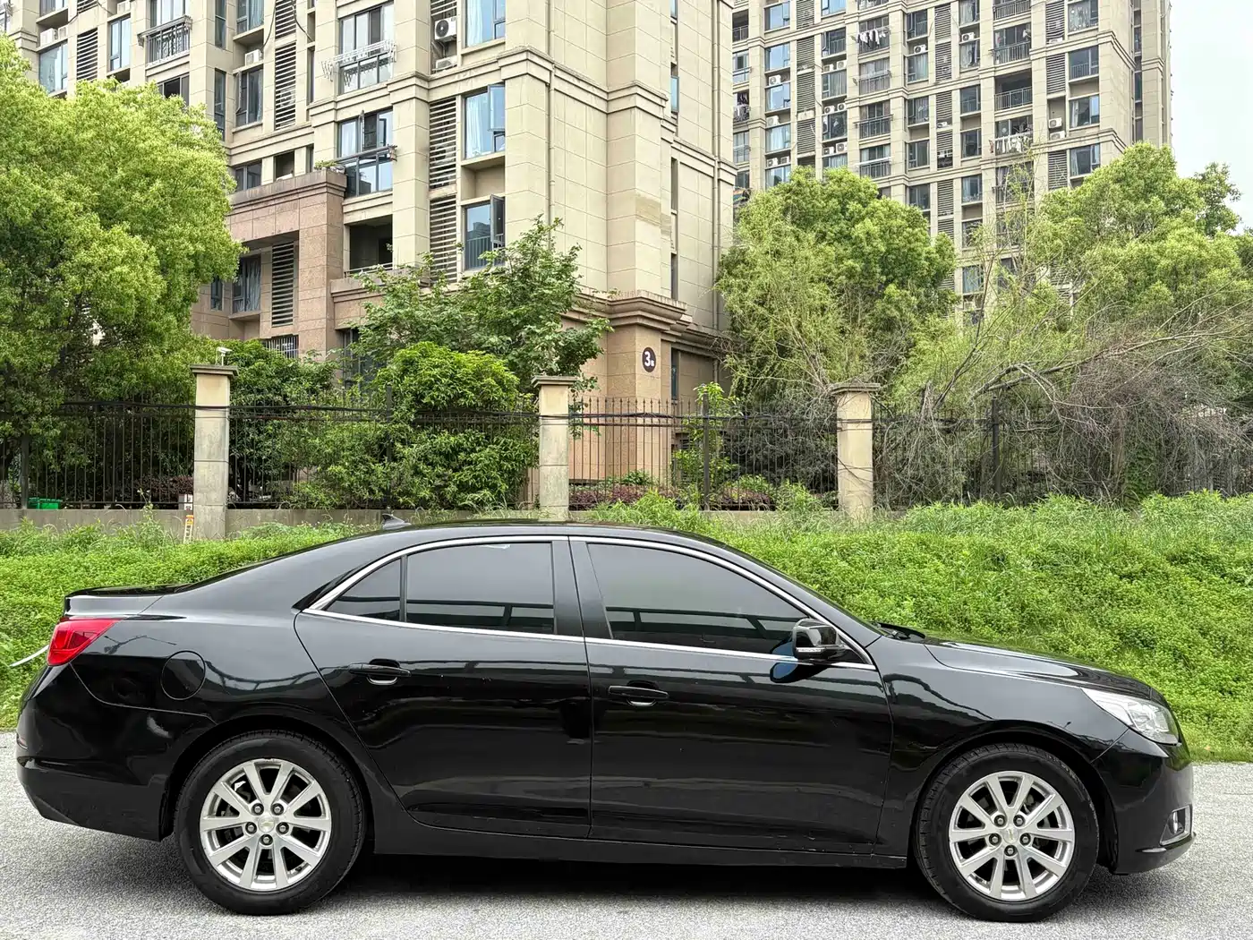Chevrolet Malibu 2013 2.0L Automatic Luxury Edition фото 8