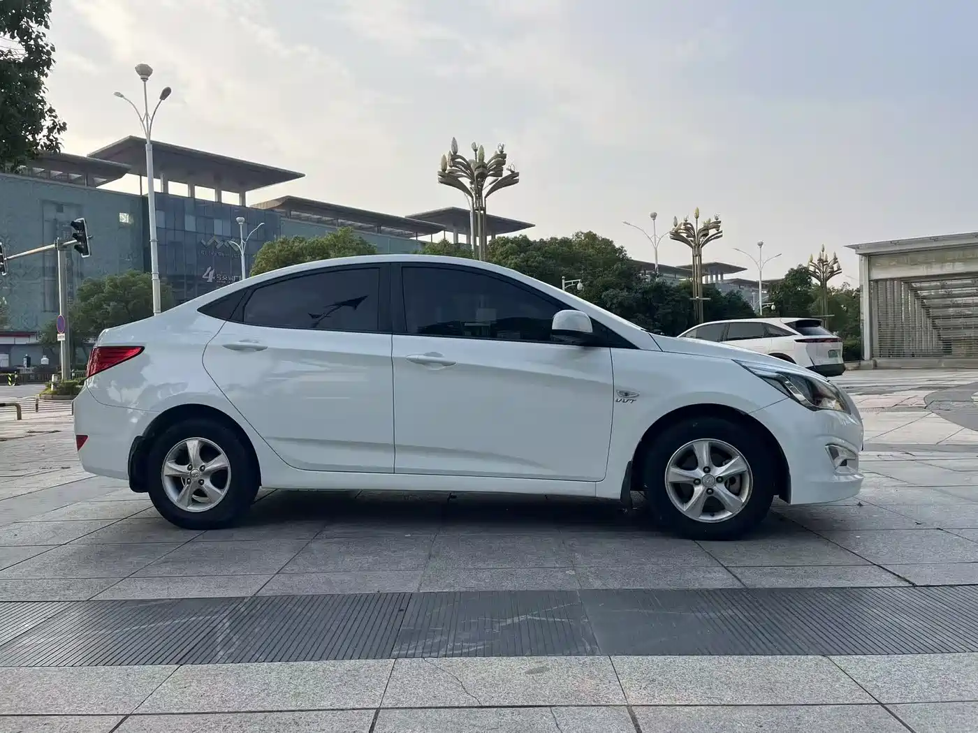 Hyundai Verna 2014 1.4L Automatic Smart GLS фото 4