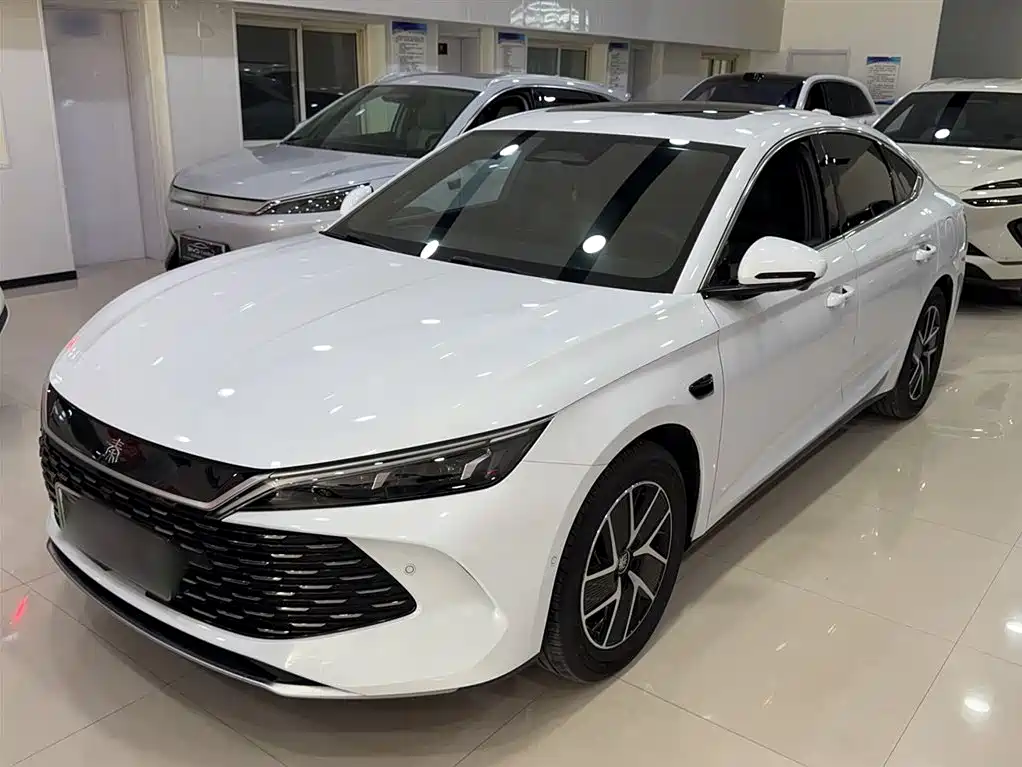 BYD Qin L 2025 DM-i Smart Drive Edition 120KM Leading