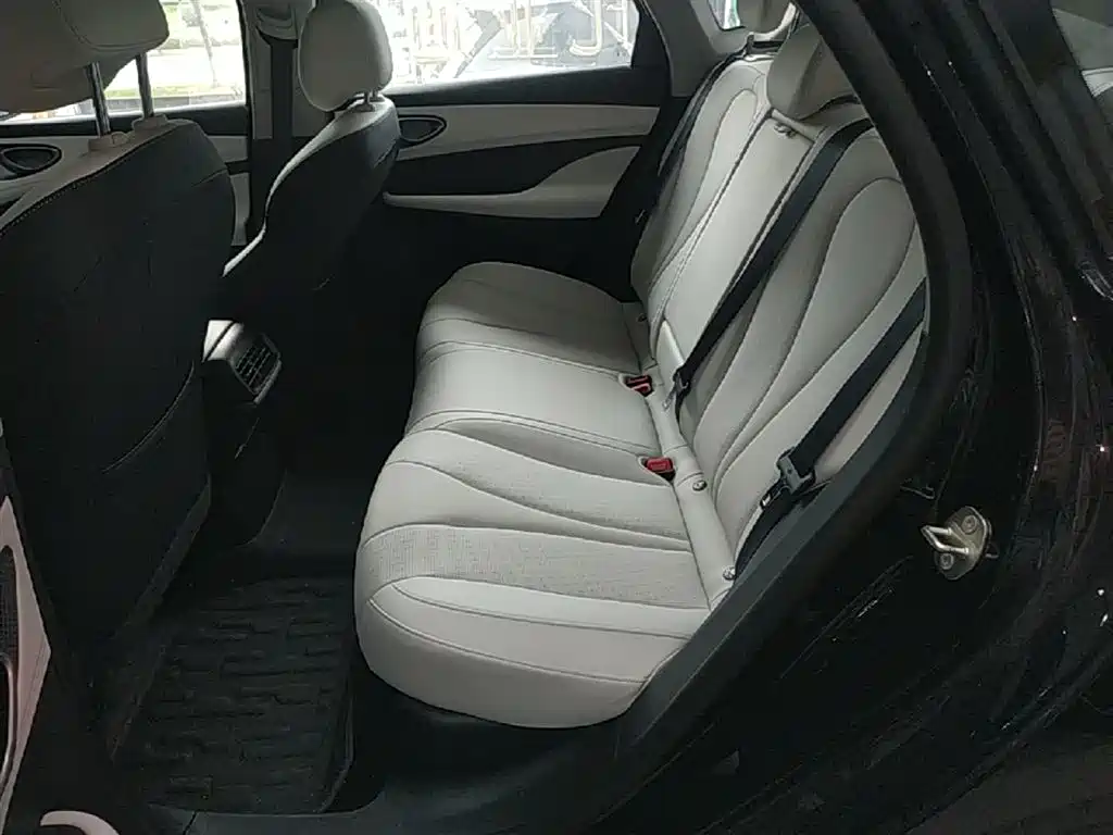 BYD Hai Bao 05 DM-i 2025 DM-i Smart Driving Edition 120KM Flagship фото 17