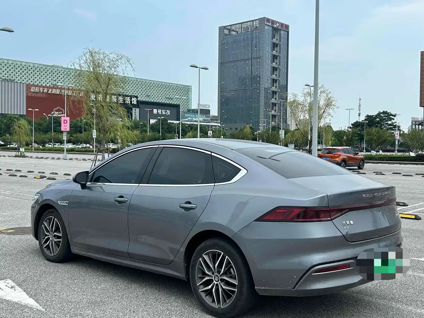 BYD Qin PLUS 2021 EV 400KM Luxury Model фото 8