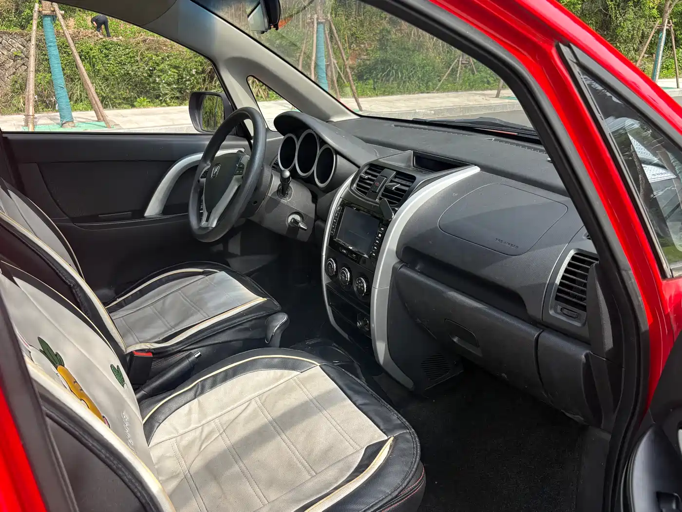 Changan CX20 2015 2014 1.4L IMT Sunroof Navigation China IV