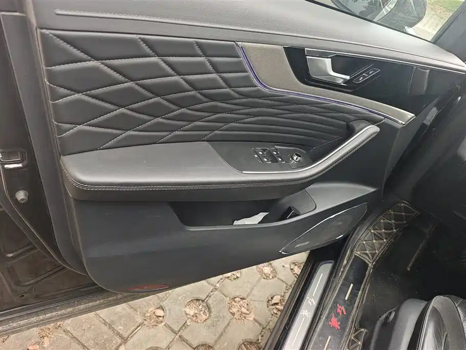 Hongqi HS5 2022 2.0T Smart Connect Premium Edition фото 7
