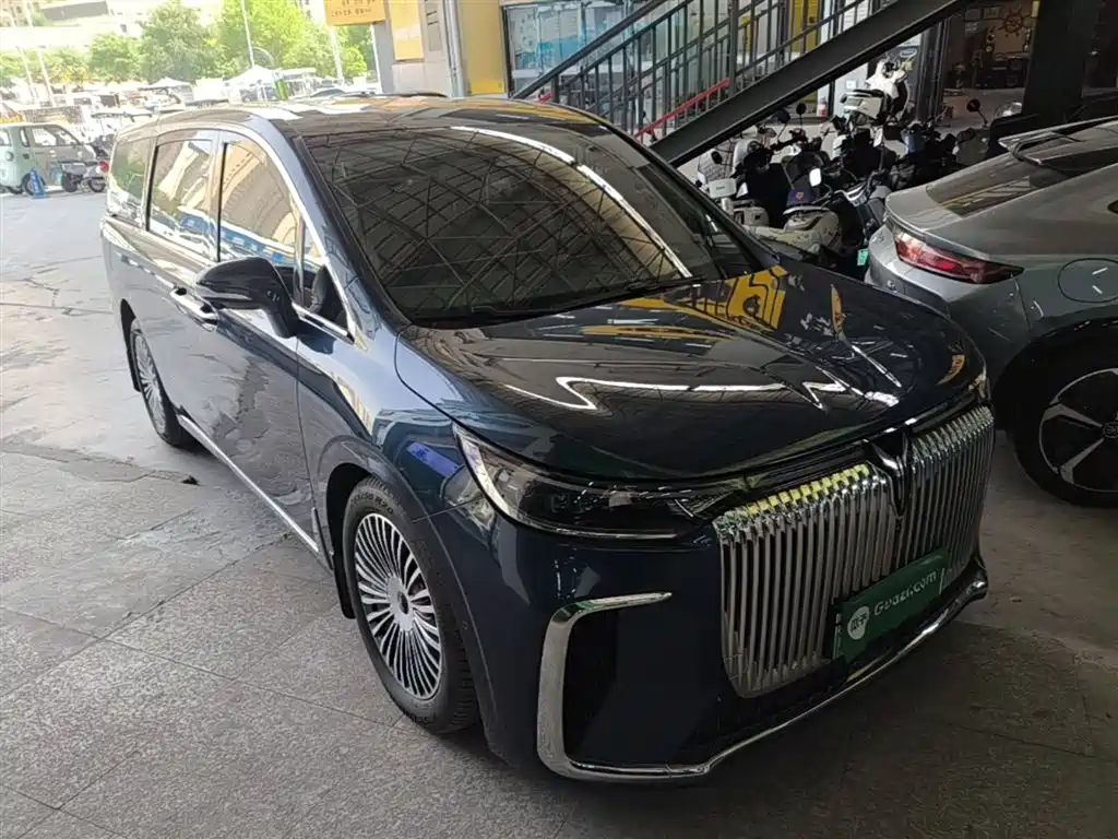 Voyah Auto Voyah Dreamer 2025 PHEV AWD Flagship Kunpeng Edition фото 4