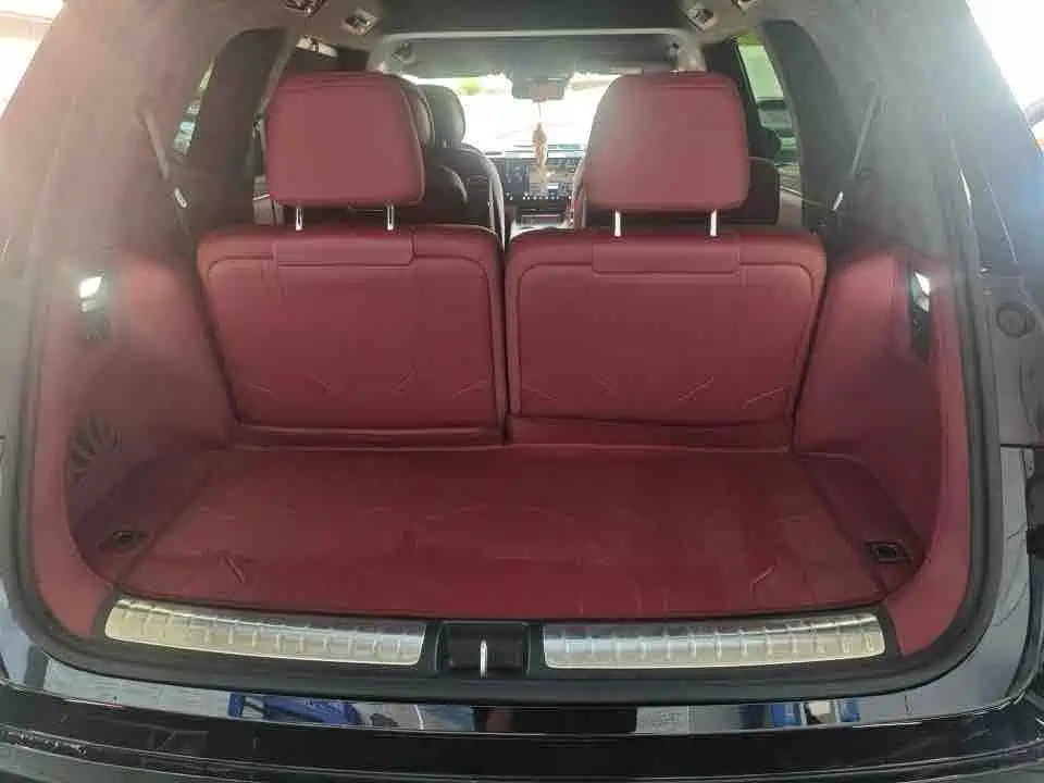 AITO Wenjie AITO M8 2025 Model Extended Range Max+ Edition 53.4kWh 6-Seater фото 9