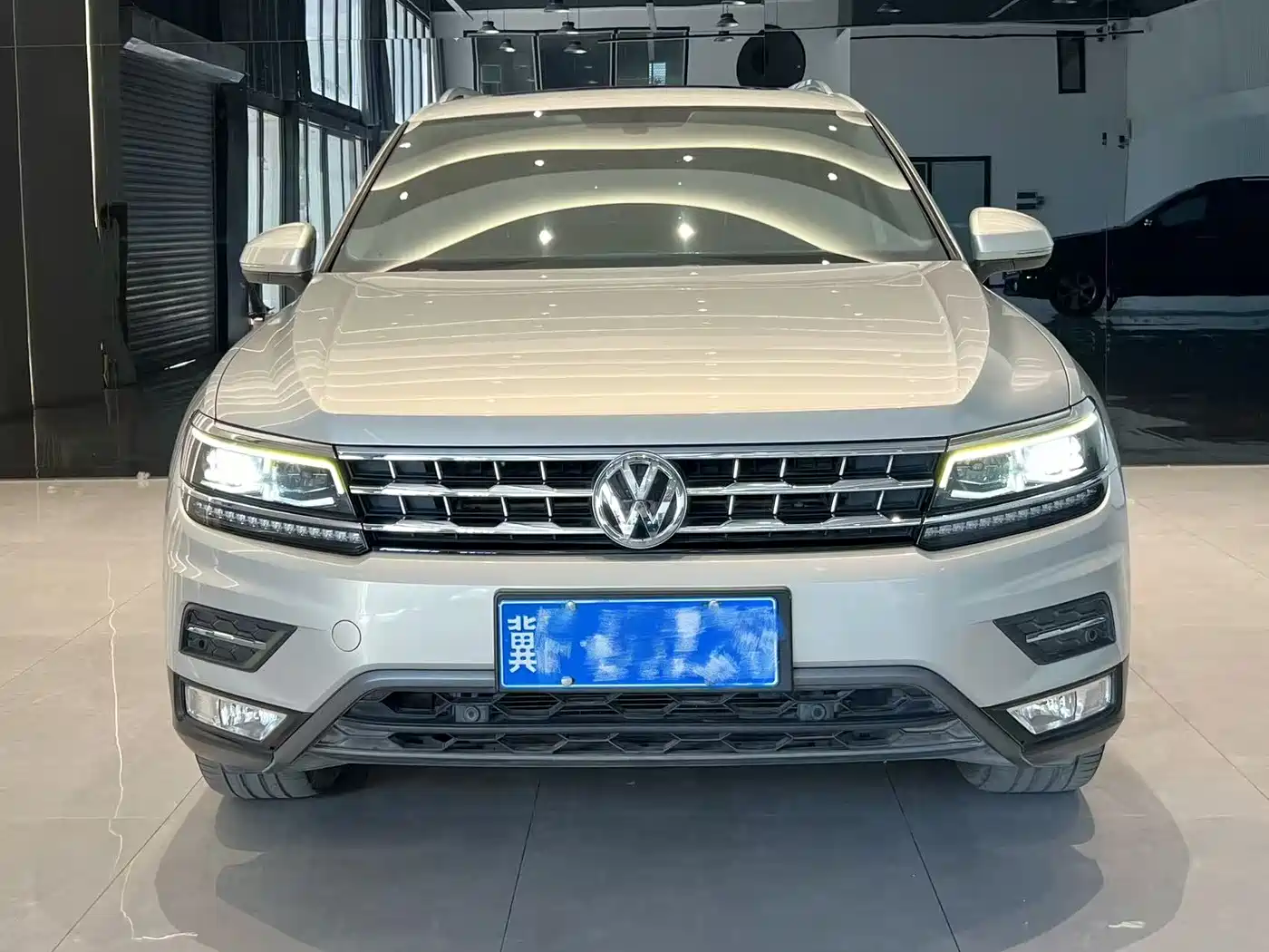 Volkswagen Tiguan L 2019 380TSI Auto AWD Smart Luxury Edition China V фото 2