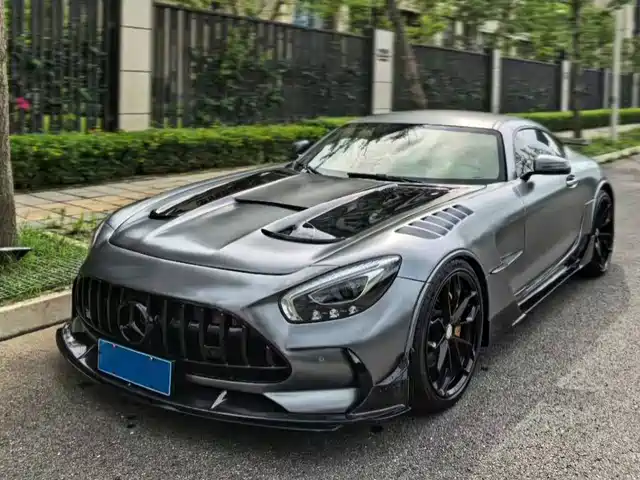 MERCEDES-BENZ AMG GT