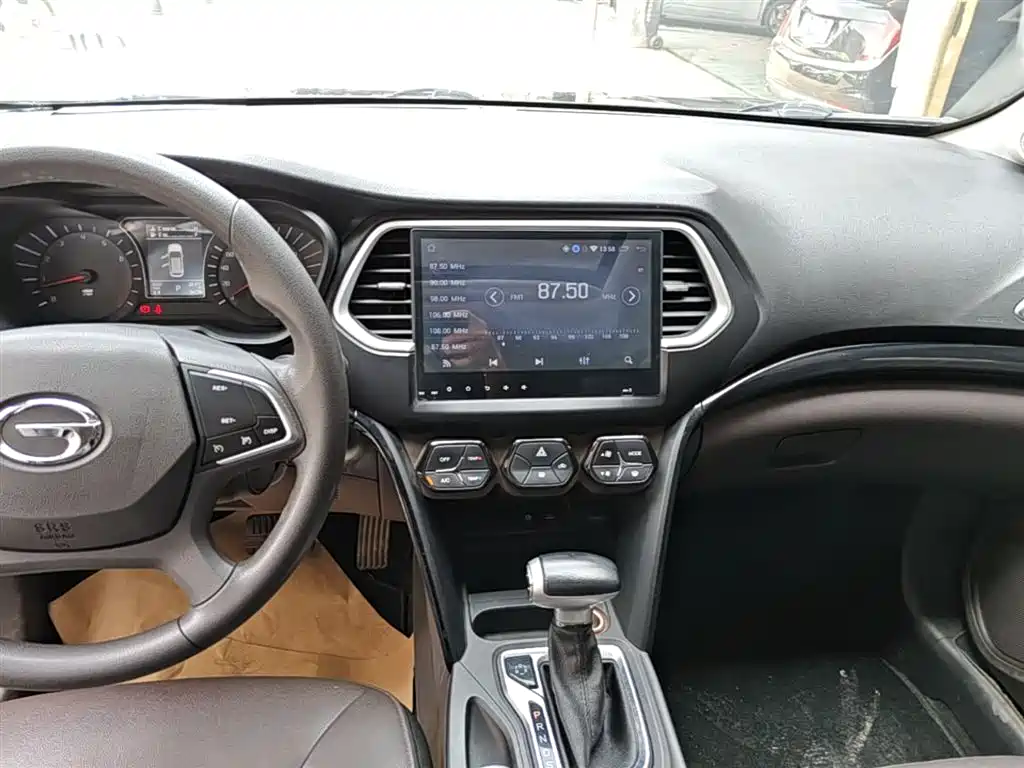 GAC Trumpchi Trumpchi GS4 2016 235T G-DCT Elite Edition фото 13