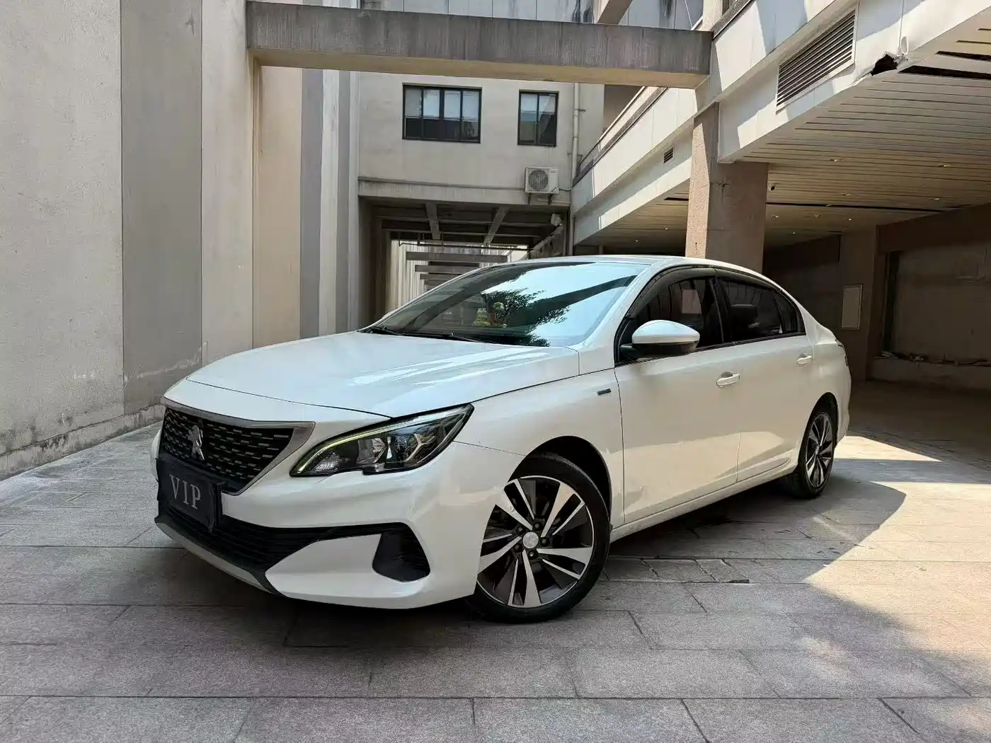 Peugeot 408 2019 350THP Automatic Luxury Edition China V
